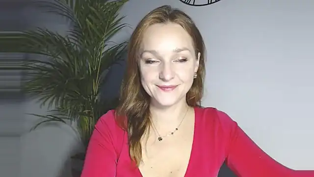 Snapshot of AliciaDesire chatting on 11.14.25 AliciaDesire online show from 11.14.25