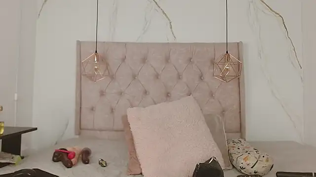 zamira 44 online show from 10.09.25