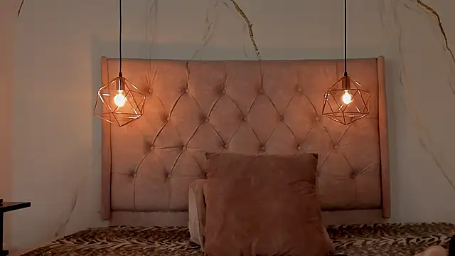 zamira 44 online show from 12.15.25