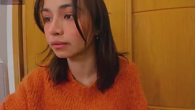 Snapshot of Adriennesexxx chatting on 02.03.25 Adriennesexxx online show from 02.03.25