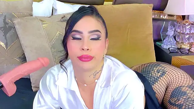 Snapshot of GiahDaniels chatting on 02.22.26 GiahDaniels online show from 02.22.26