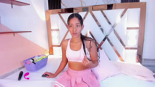 Snapshot of amberr_sweett69 chatting on 03.07.25 amberr sweett69 online show from 03.07.25