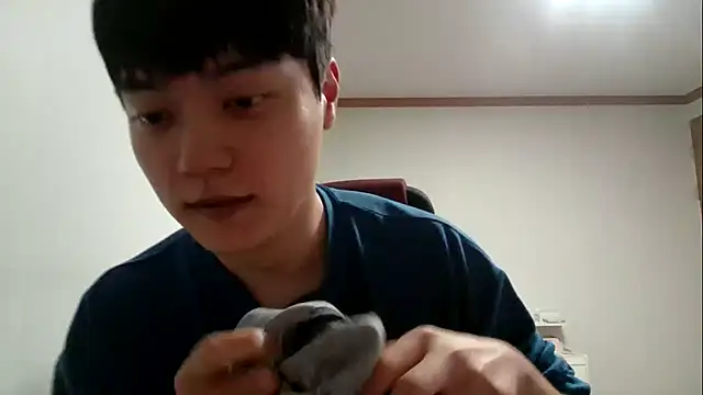 Snapshot of dhwisydy chatting on 04.11.26 dhwisydy online show from 04.11.26