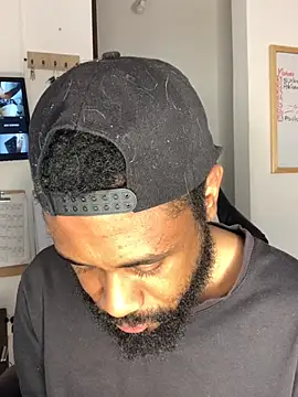 KaelMoreau online show from 10.11.25