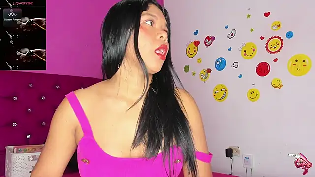 Snapshot of DIORA_Latina chatting on 03.14.25 DIORA Latina online show from 03.14.25