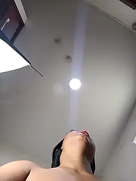 Snapshot of DIORA_Latina chatting on 10.10.25 DIORA Latina online show from 10.10.25