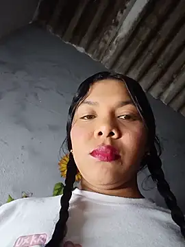 DIORA Latina online show from 05.26.26