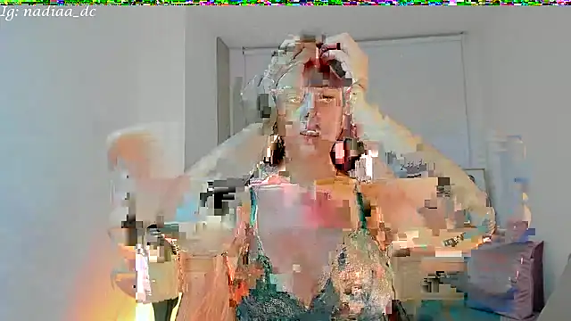 Nadiaa  online show from 01.13.25