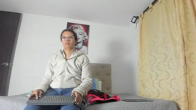 Vahiolet smith online show from 09.09.25