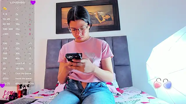 Vahiolet smith online show from 03.21.26