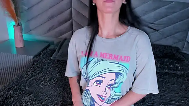 Ary thompson   online show from 12.05.24