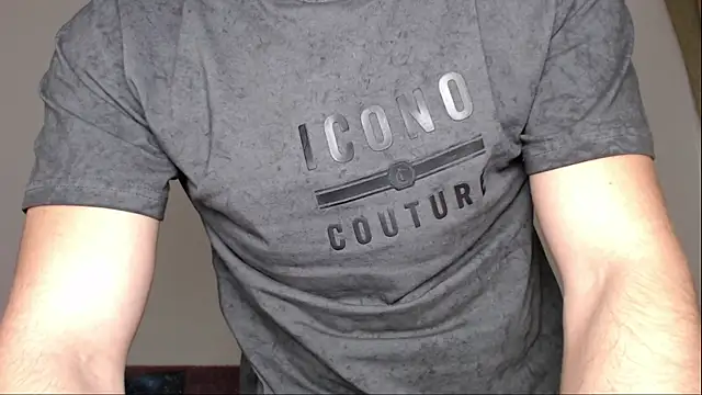 Snapshot of defuego_ chatting on 02.20.25 defuego online show from 02.20.25