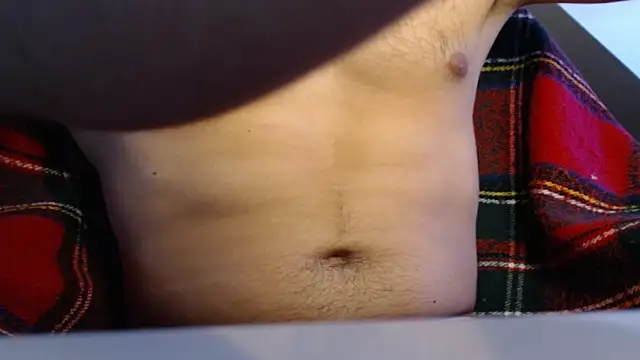 Snapshot of defuego_ chatting on 04.15.26 defuego online show from 04.15.26