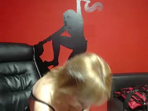 KLOE PIELL online show from 02.10.25