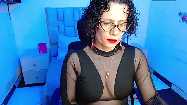 Snapshot of Daneshka_naughty chatting on 10.02.25 Daneshka naughty online show from 10.02.25