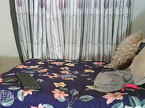 Snapshot of Amberbela chatting on 12.04.24 Amberbela online show from 12.04.24