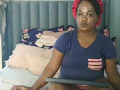 Snapshot of Amberbela chatting on 01.26.25 Amberbela online show from 01.26.25