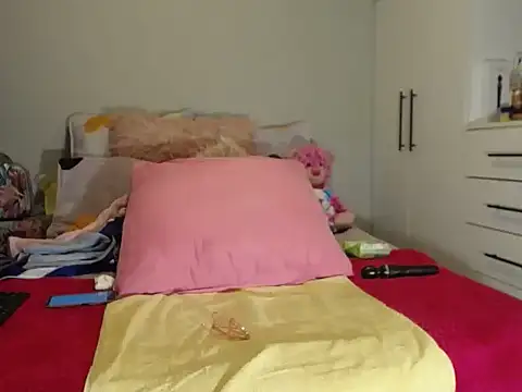 Snapshot of Amberbela chatting on 10.05.25 Amberbela online show from 10.05.25