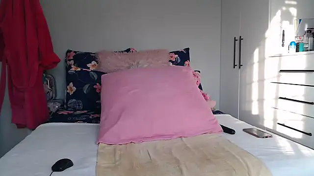 Snapshot of Amberbela chatting on 10.25.25 Amberbela online show from 10.25.25