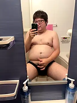 Snapshot of yuuki198912 chatting on 09.25.25 yuuki198912 online show from 09.25.25