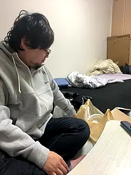 Snapshot of yuuki198912 chatting on 11.26.25 yuuki198912 online show from 11.26.25