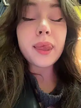 Peachy Dream online show from 11.28.25