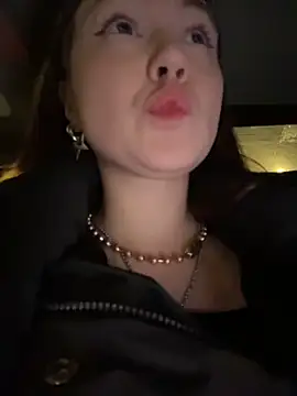 Snapshot of Peachy_Dream chatting on 02.09.26 Peachy Dream online show from 02.09.26