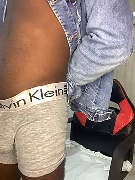 Snapshot of Jacksonking27 chatting on 11.21.25 Jacksonking27 online show from 11.21.25