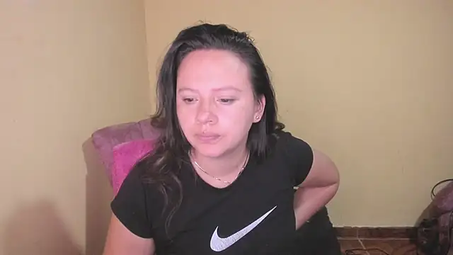 lauraguzman online show from 07.09.26