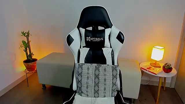 dafboy1 online show from 11.30.25