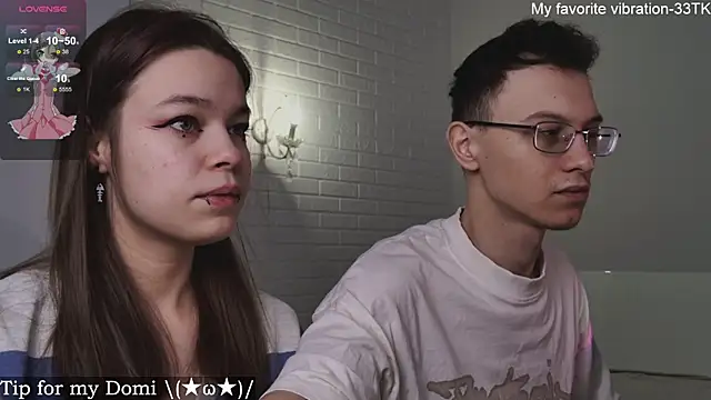 Snapshot of ValBae chatting on 02.07.25 ValBae online show from 02.07.25