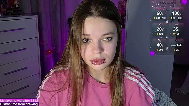 Snapshot of ValBae chatting on 10.14.25 ValBae online show from 10.14.25