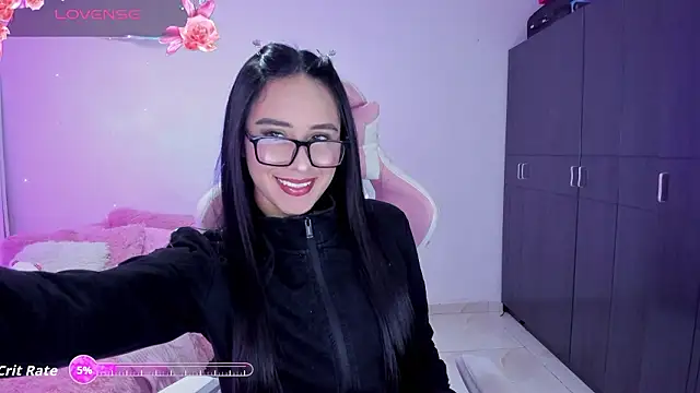 Snapshot of Tinylottie chatting on 02.04.26 Tinylottie online show from 02.04.26