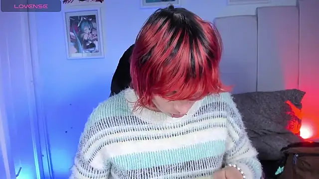 Snapshot of -kisa_ chatting on 02.14.25 -kisa online show from 02.14.25