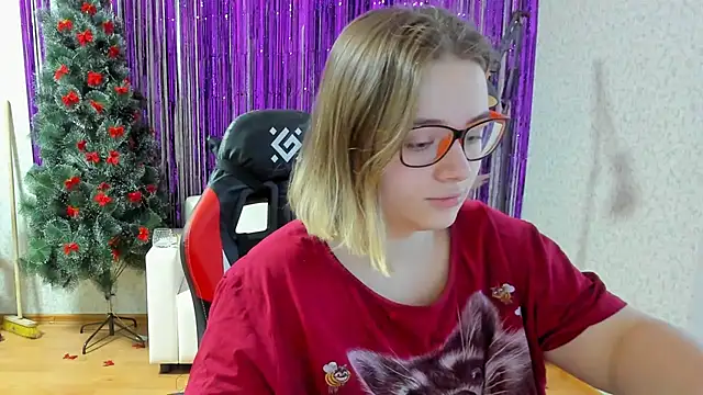 Snapshot of Seductive_She_Wolf chatting on 02.02.25 Seductive She Wolf online show from 02.02.25