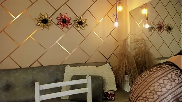 marianeporter   online show from 11.18.25