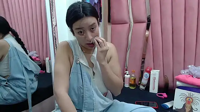 Sarah Hornny online show from 03.14.25