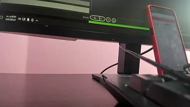 Sarah Hornny online show from 09.14.25