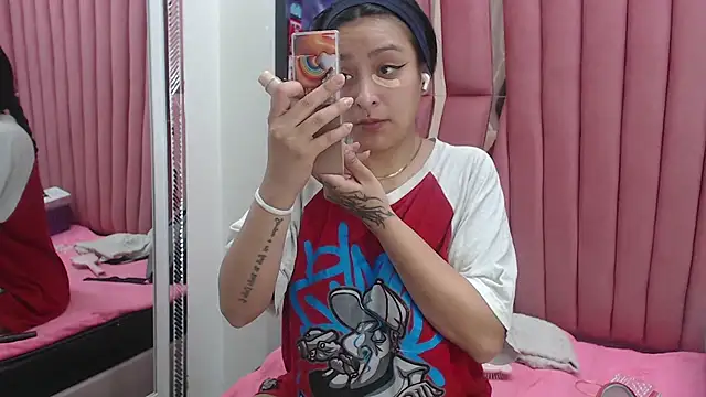 Sarah Hornny online show from 09.21.25