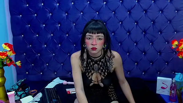 Snapshot of Samantha_Smiith chatting on 02.28.25 Samantha Smiith online show from 02.28.25