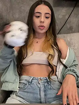 AbyThompson online show from 03.23.25