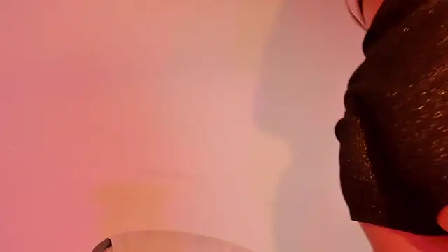 HarleyRedd online show from 02.25.25