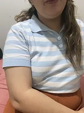 yassminsexy22 online show from 02.22.26