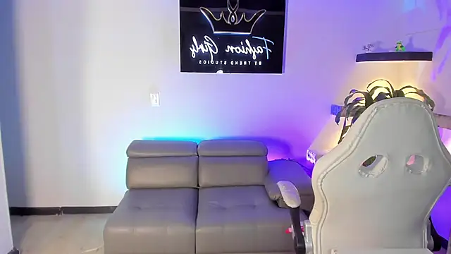 CamilaHarperr  online show from 02.13.25