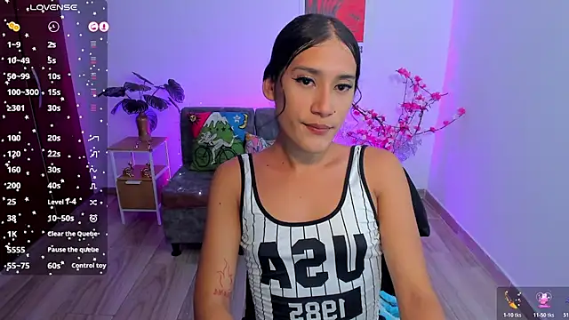 Snapshot of CamilaHarperr_ chatting on 06.28.26 CamilaHarperr online show from 06.28.26