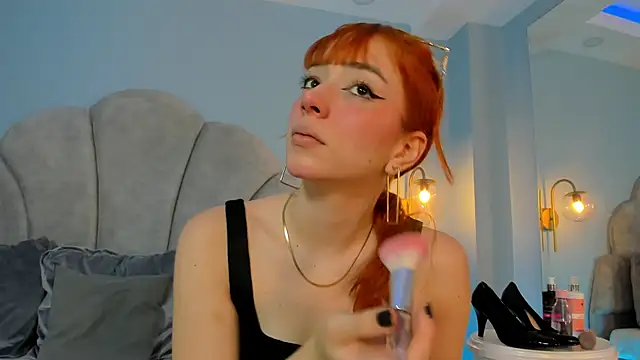 Snapshot of sweeet_peach chatting on 01.10.25 sweeet peach online show from 01.10.25