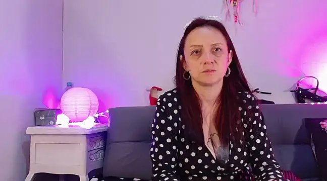 catalinamommyx online show from 01.29.25