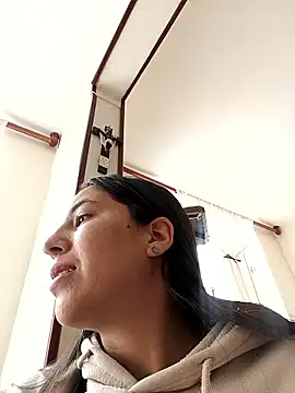 Bonny Klote online show from 02.14.26