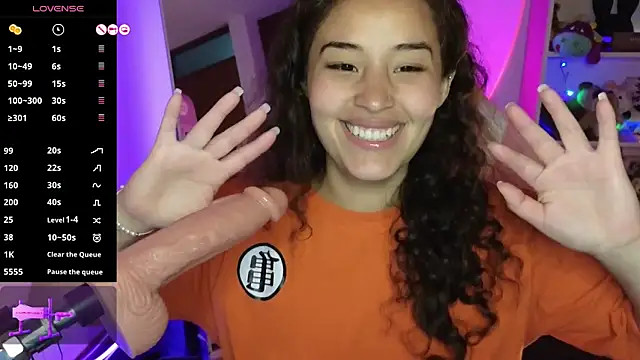 Snapshot of redbarbiedollx chatting on 10.06.25 redbarbiedollx online show from 10.06.25