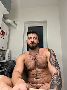 LoveIsBlind  online show from 12.15.24